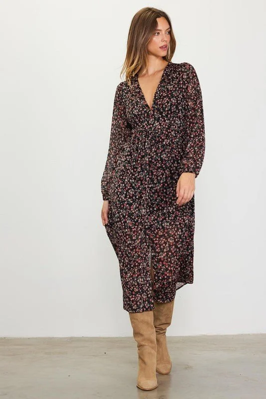 Midi dresses with geometric cutouts for a contemporary and edgy look Long Sleeve Floral Print Midi Dress Midi dresses with geometric cutouts for a contemporary and edgy look Long Sleeve Floral Print Midi Dress