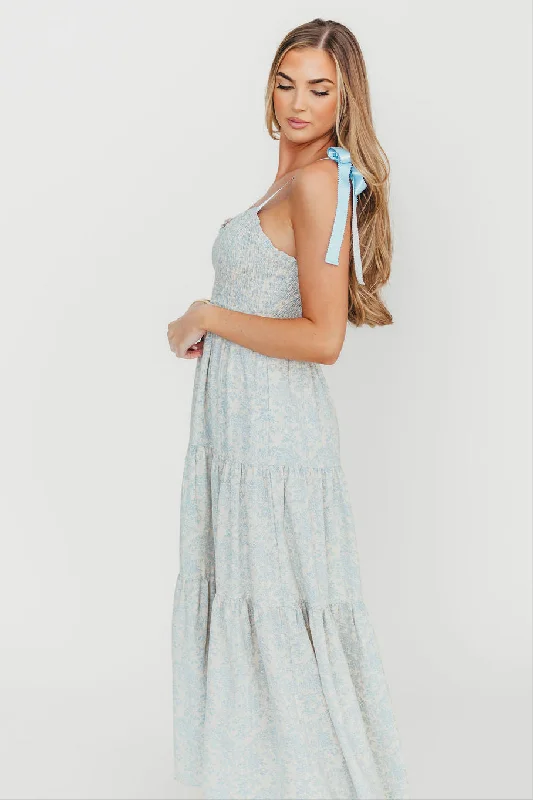 Maxi - inspired midi dresses with flowing fabrics for a beachy vibe Lottie Tiered Maxi Dress in Blue Floral Maxi - inspired midi dresses with flowing fabrics for a beachy vibe Lottie Tiered Maxi Dress in Blue Floral