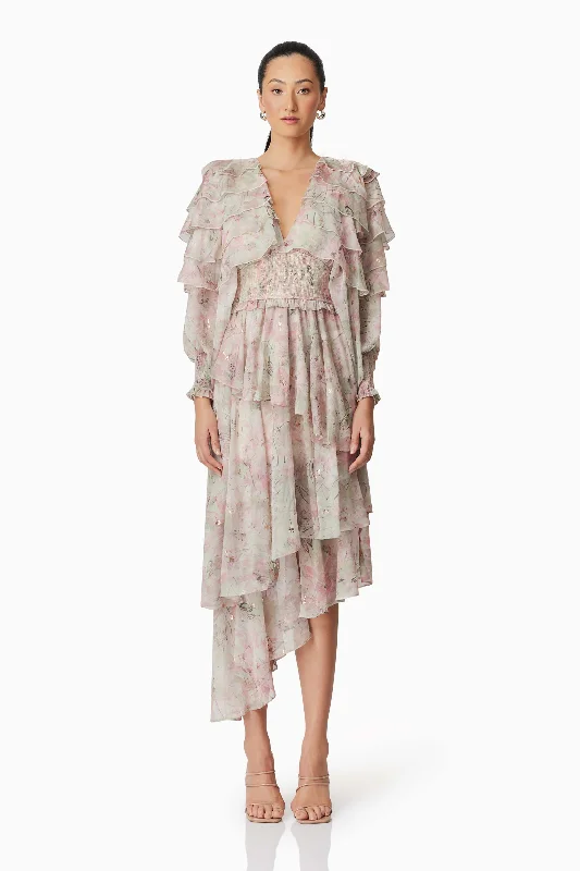 Midi dresses with pleated bodices for a classic and tailored look Monica Long Sleeve Midi Dress in Floral Midi dresses with pleated bodices for a classic and tailored look Monica Long Sleeve Midi Dress in Floral