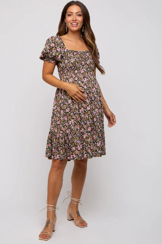 Maternity dress for a baby's first visit to the nature reserve Black Floral Smocked Square Neck Short Sleeve Maternity Dress Maternity dress for a baby's first visit to the nature reserve Black Floral Smocked Square Neck Short Sleeve Maternity Dress