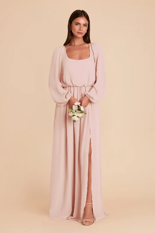 Maternity dress for a New Year's Eve celebration Eloise Chiffon Dress - Blush Pink Maternity dress for a New Year's Eve celebration Eloise Chiffon Dress - Blush Pink