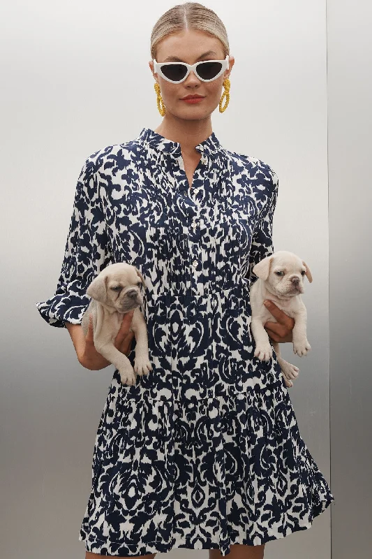 Everyday Dress with Geometric Patterns for a Contemporary Look Caracelle Smock Dress In White With Navy Print Everyday Dress with Geometric Patterns for a Contemporary Look Caracelle Smock Dress In White With Navy Print