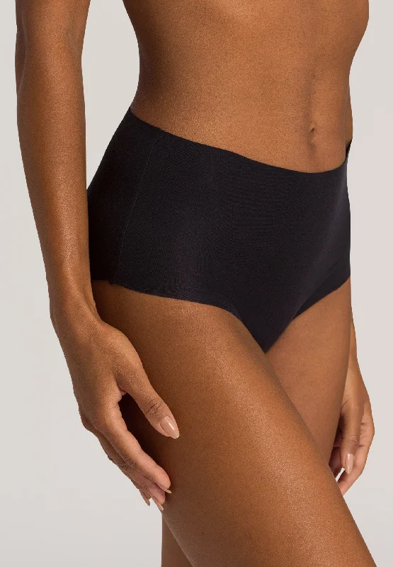 Women's travel - friendly briefs for easy packingInvisible Cotton Full Briefs