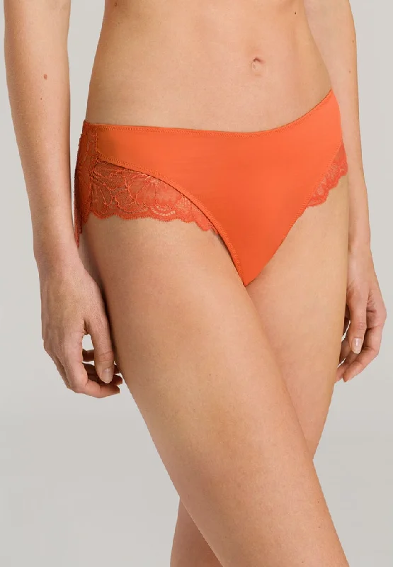 Women's hipster briefs with a ribbed textureJuna Midi Briefs