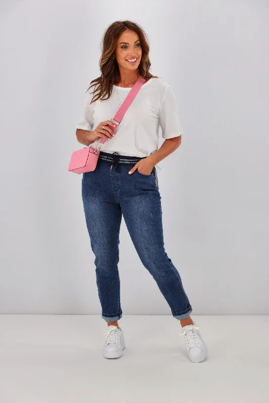 Plus Size Women's Embroidered Tight Trousers in White for a Feminine and Elegant StyleElm Melody Denim Jogger Dark Blue Wash Plus Size Women's Embroidered Tight Trousers in White for a Feminine and Elegant StyleElm Melody Denim Jogger Dark Blue Wash