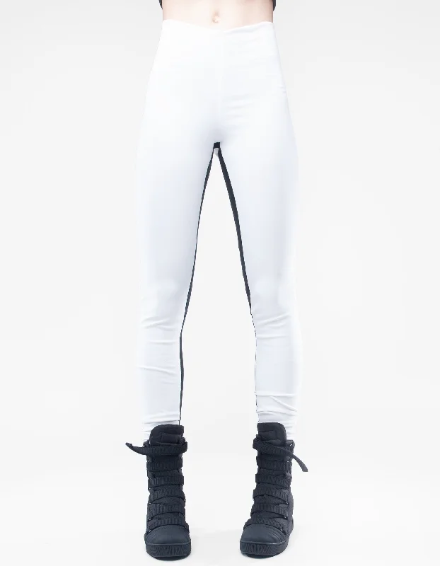 Women's Metallic Tight Trousers in Gold for a Glamorous Party EnsembleLEGGINGS BRIGHT
