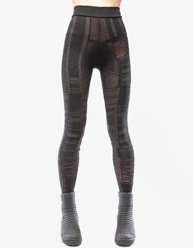 Plus Size Women's Plaid Tight Trousers in Multicolor for a Stylish and Classic LookLEGGINGS CENTER Plus Size Women's Plaid Tight Trousers in Multicolor for a Stylish and Classic LookLEGGINGS CENTER