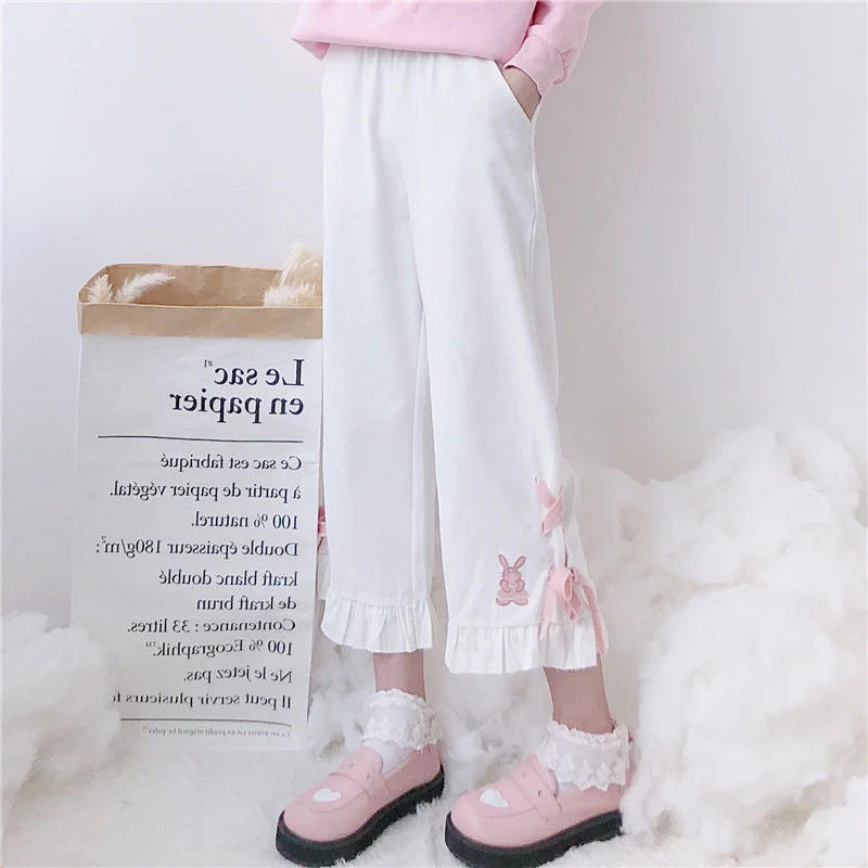 Women's Denim - Look Tight Trousers in Light Blue for a Casual and Versatile OptionSmol Ruffled Bunny Pants Women's Denim - Look Tight Trousers in Light Blue for a Casual and Versatile OptionSmol Ruffled Bunny Pants