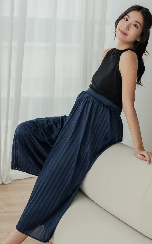 full cup padded bras for enhanced shapeOakley Pleated Maternity Pants