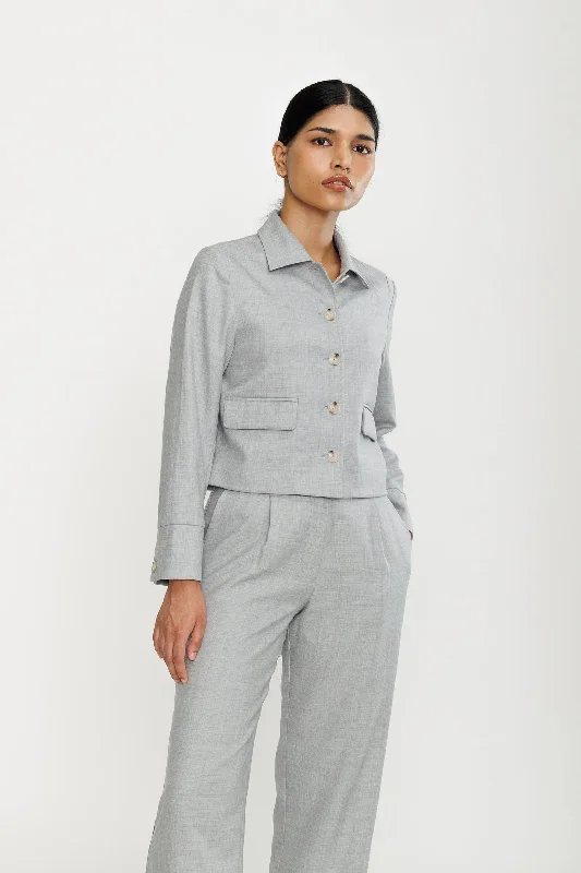 oversized women cardigan for a trendy and cozy lookCropped Wool Jacket - Grey Heather oversized women cardigan for a trendy and cozy lookCropped Wool Jacket - Grey Heather