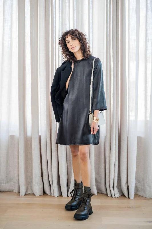 Halter Neck Women Dress to Show Off the Shoulders and NecklineFibre Mood Nellie Dress Halter Neck Women Dress to Show Off the Shoulders and NecklineFibre Mood Nellie Dress