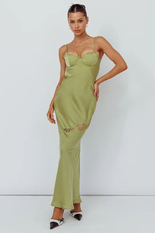 Ruffled Women Dress with Multiple Layers for a Playful and Girly StyleSweet Talker Lace Trim Midi Dress Lime Ruffled Women Dress with Multiple Layers for a Playful and Girly StyleSweet Talker Lace Trim Midi Dress Lime