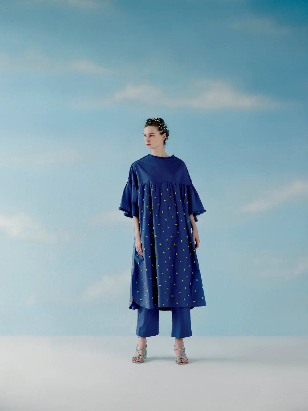 Shift Women Dress with a Simple and Classic Design for Everyday Wear Shift Women Dress with a Simple and Classic Design for Everyday Wear TWILIGHT BLUE DRESS Shift Women Dress with a Simple and Classic Design for Everyday Wear Shift Women Dress with a Simple and Classic Design for Everyday Wear TWILIGHT BLUE DRESS