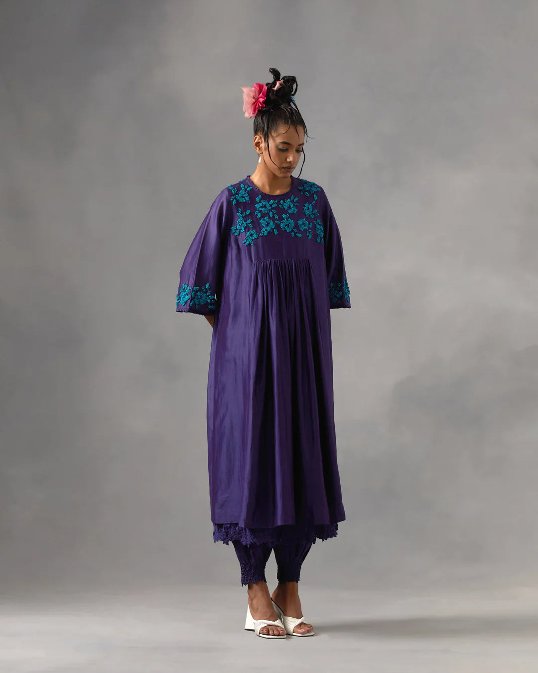 Printed Abstract Women Dress for a Modern and Artistic Appeal Printed Abstract Women Dress for a Modern and Artistic Appeal MULBERRY TRULY YOURS KURTA