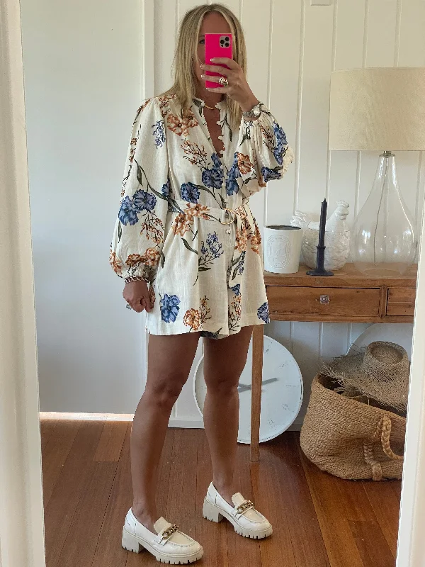 Printed Abstract Women Dress for a Modern and Artistic Appeal Printed Abstract Women Dress for a Modern and Artistic Appeal Palermo Playsuit Printed Abstract Women Dress for a Modern and Artistic Appeal Printed Abstract Women Dress for a Modern and Artistic Appeal Palermo Playsuit
