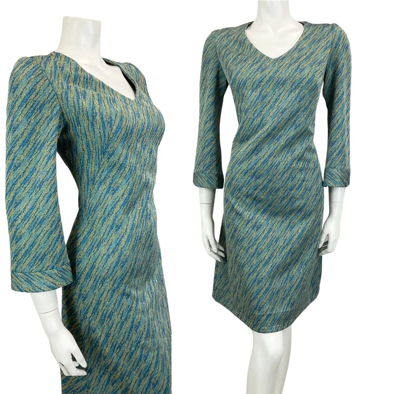 Empire Waist Women Dress to Accentuate the Bust and Conceal the Waist Empire Waist Women Dress to Accentuate the Bust and Conceal the Waist VINTAGE 60s 70s BLUE GOLD DISCO MOD MINI PARTY CHRISTMAS EVENING DRESS 10 12 Empire Waist Women Dress to Accentuate the Bust and Conceal the Waist Empire Waist Women Dress to Accentuate the Bust and Conceal the Waist VINTAGE 60s 70s BLUE GOLD DISCO MOD MINI PARTY CHRISTMAS EVENING DRESS 10 12