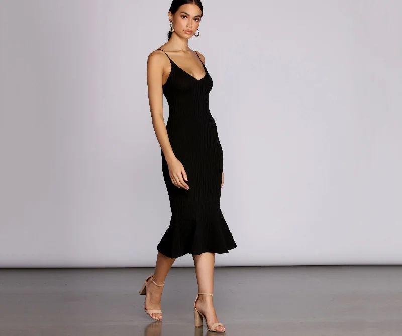 Midi dresses with button - down skirts for a unique and functional designFab And Flared Midi Dress Midi dresses with button - down skirts for a unique and functional designFab And Flared Midi Dress