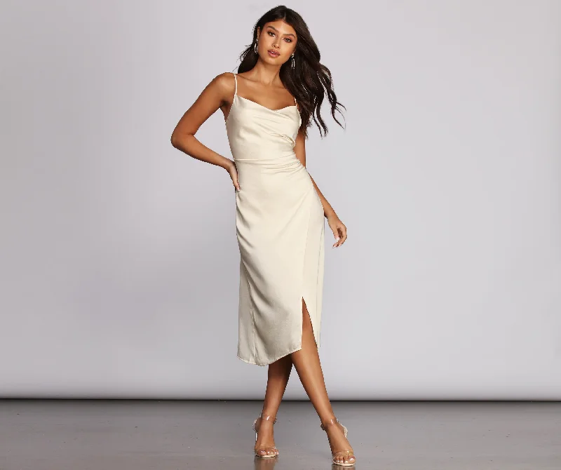 Midi dresses with V - necklines for a flattering and elongating effectFoxy Lady Slinky Dress Midi dresses with V - necklines for a flattering and elongating effectFoxy Lady Slinky Dress