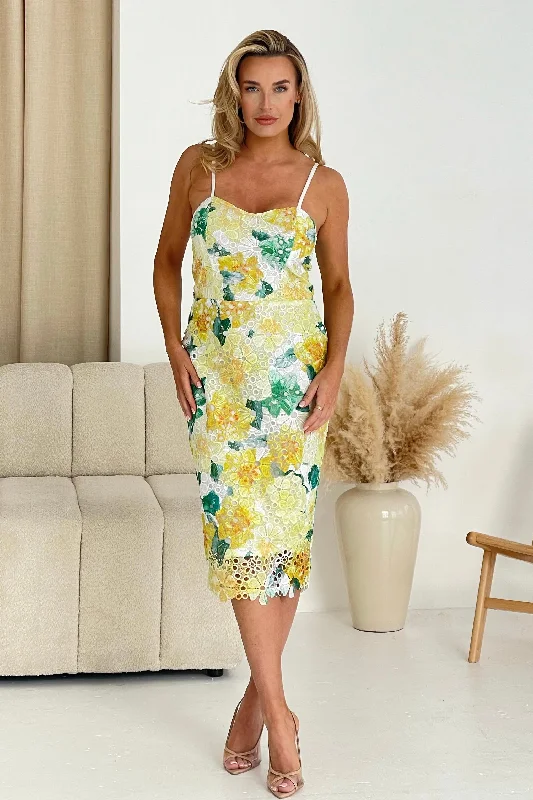 Midi dresses with puff sleeves for a vintage - inspired lookPoppy Green Floral Lace Midi Dress