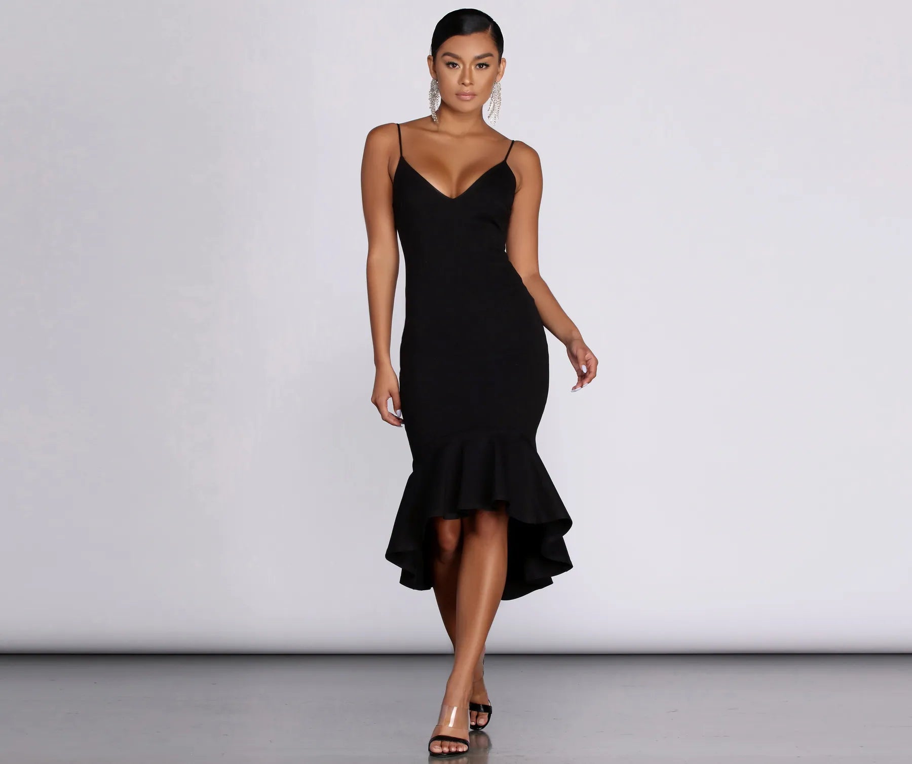Midi dresses with geometric cutouts for a contemporary and edgy lookSuch A Classic Midi Dress