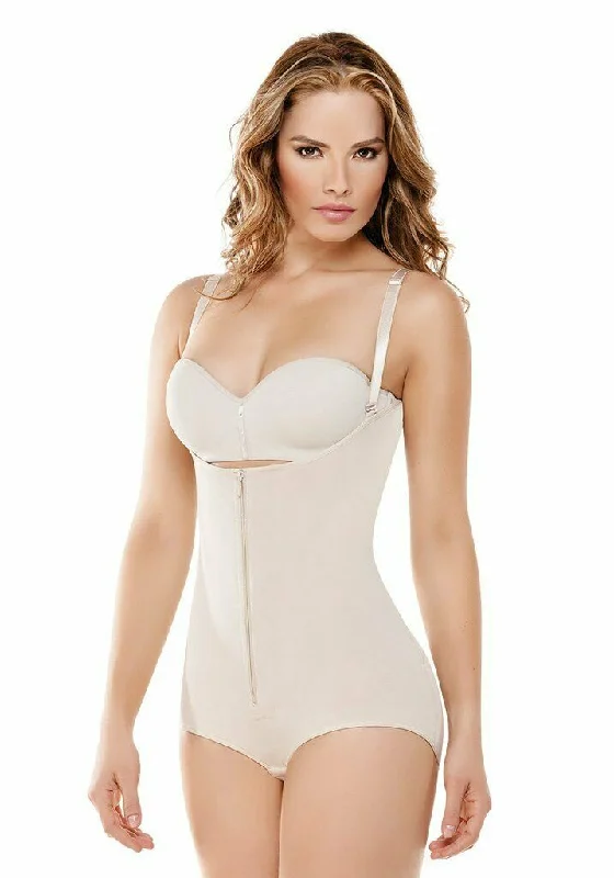 Shaper with a slimming effect on thighs​2108/2113 CYSM panty/thong