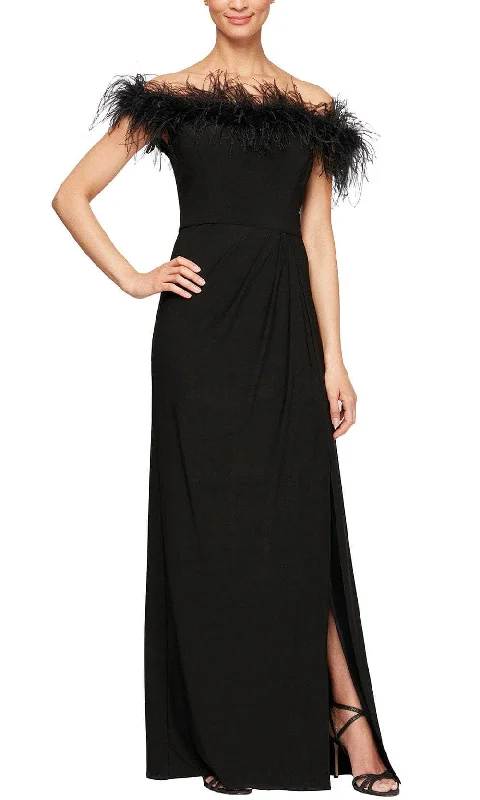 Alex Evenings 81351465 - Feather-Trimmed Sheath Evening Dress