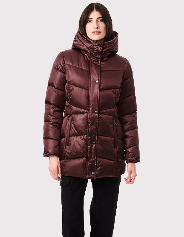 Women's knee - length wool blend coats with a fur collar for added warmthBundle Up Puffer Walker Women's knee - length wool blend coats with a fur collar for added warmthBundle Up Puffer Walker