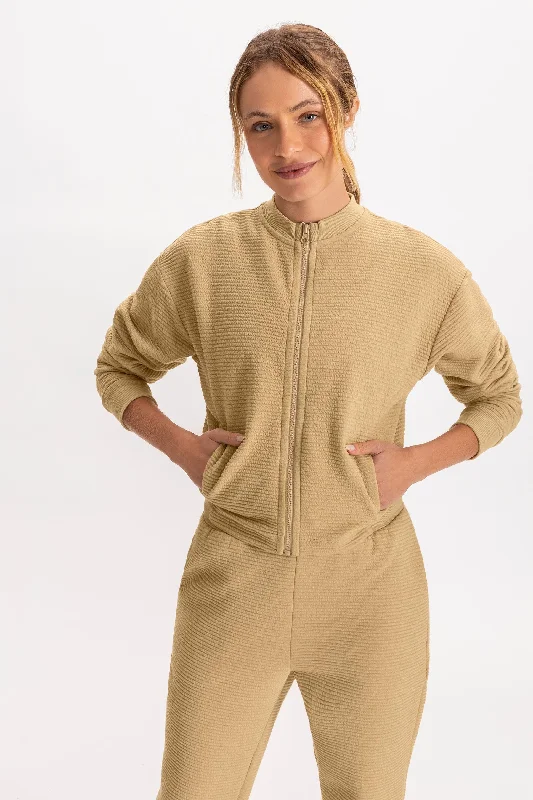 Petite women's wool blend coats with a tailored fit for a flattering silhouetteDuo Foam Jacket Petite women's wool blend coats with a tailored fit for a flattering silhouetteDuo Foam Jacket