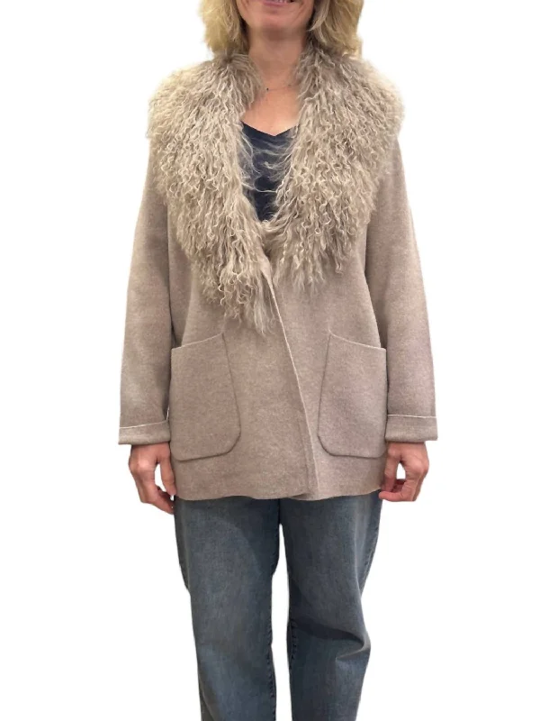 Women's long - sleeve wool coats in a houndstooth pattern for a classic charmMerino Fur Shawl Jacket In Coconut Women's long - sleeve wool coats in a houndstooth pattern for a classic charmMerino Fur Shawl Jacket In Coconut