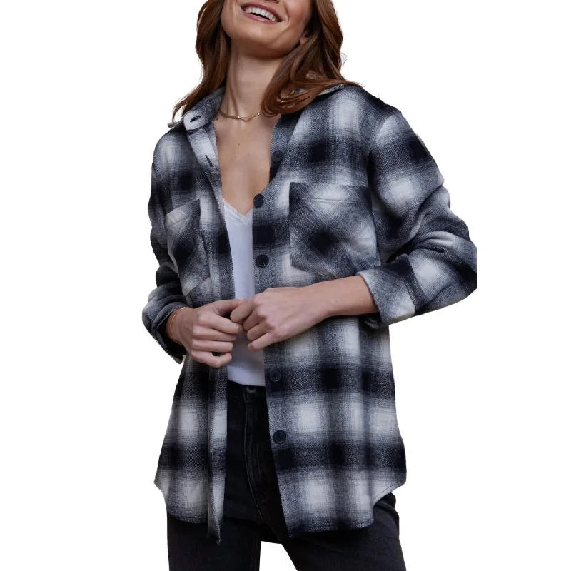 Women's long - sleeve wool coats in a houndstooth pattern for a classic charmTwo Pocket Oversized Shacket In Heritage Black Plaid Women's long - sleeve wool coats in a houndstooth pattern for a classic charmTwo Pocket Oversized Shacket In Heritage Black Plaid