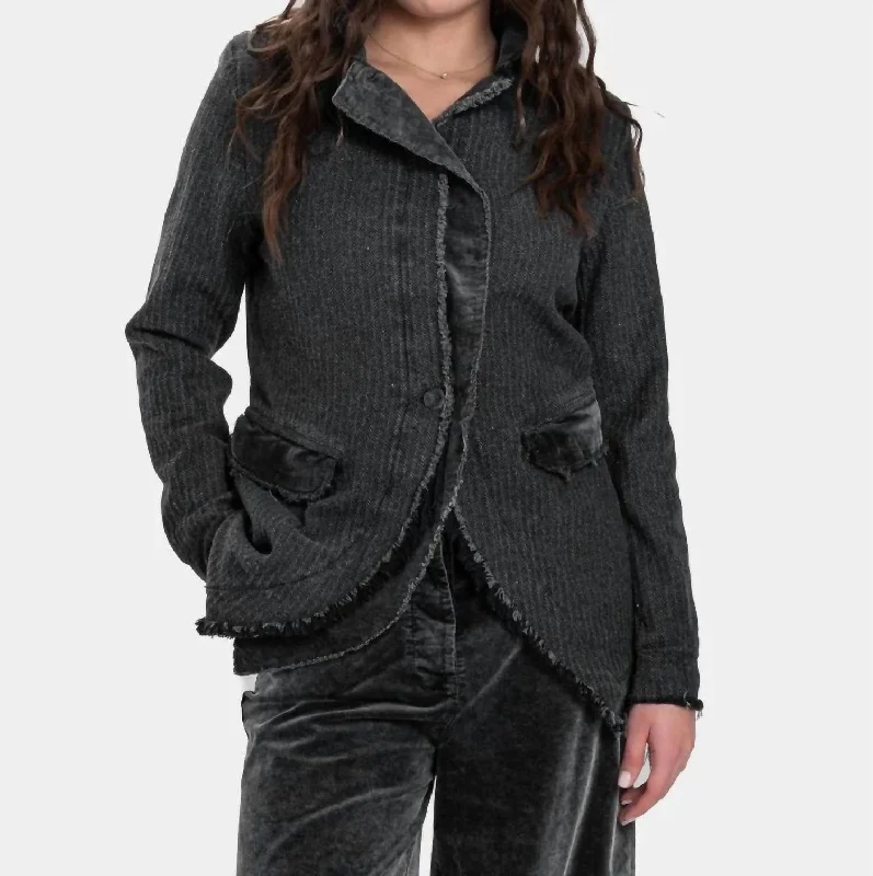 Checkered women's wool coats in a classic pattern for a timeless styleVelvet Patchwork Jacket In Black Checkered women's wool coats in a classic pattern for a timeless styleVelvet Patchwork Jacket In Black