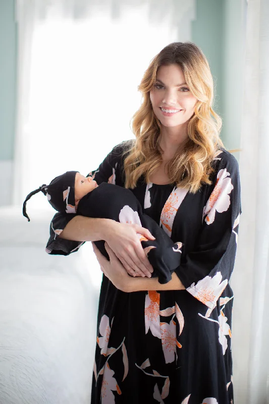women robes with a lightweight fleece liningWillow Robe & Newborn Swaddle Blanket Set (2XL/3XL only) women robes with a lightweight fleece liningWillow Robe & Newborn Swaddle Blanket Set (2XL/3XL only)