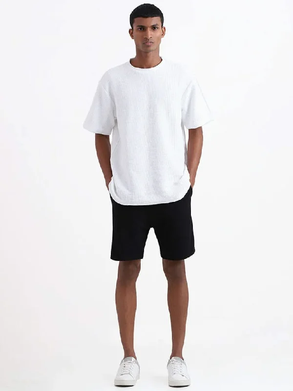 Jeanette Women Shorts with a Soft and Comfortable FeelETA Black Cotton Slim-Fit Mid-Rise Shorts Jeanette Women Shorts with a Soft and Comfortable FeelETA Black Cotton Slim-Fit Mid-Rise Shorts