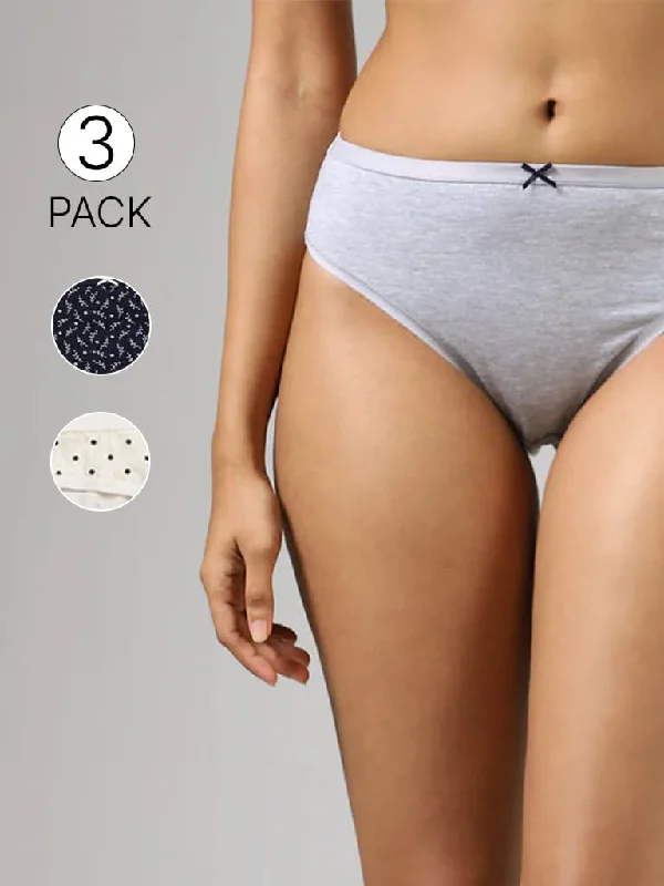 Plus Size Women Shorts with a Comfortable and Stylish FitWunderlove Daisy Flower Multi-coloured Briefs - Pack of 3 Plus Size Women Shorts with a Comfortable and Stylish FitWunderlove Daisy Flower Multi-coloured Briefs - Pack of 3